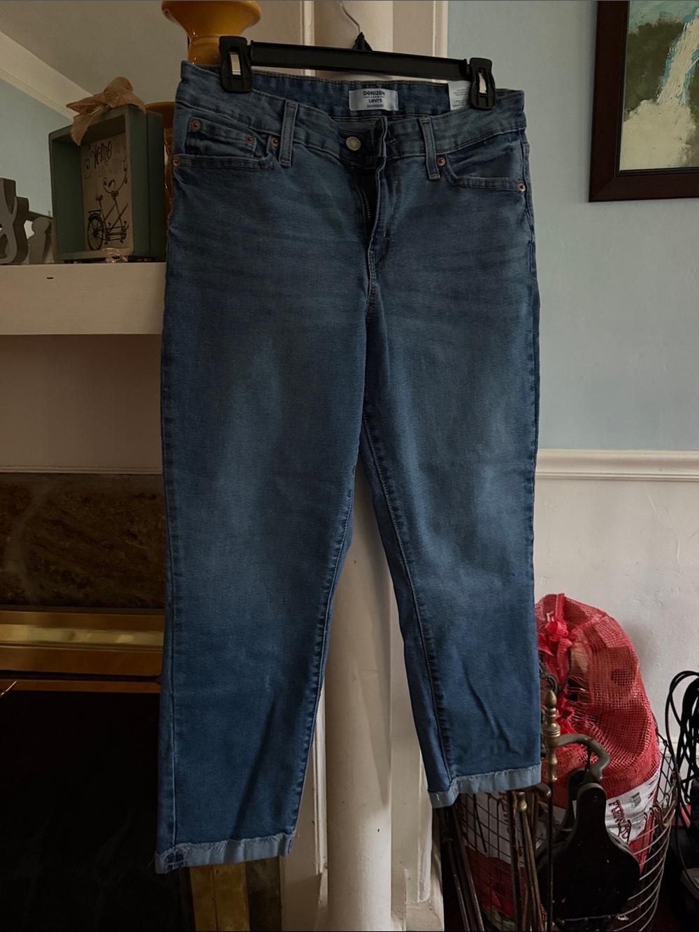 Denizen from Levi's Women's boyfriend Cropped Ankle Jeans in Medium Blue